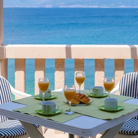 Apartament Lucica Seaview *