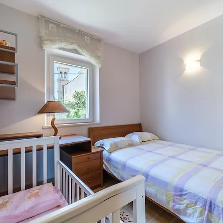 Lucica Seaview Apartament *